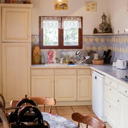Maison Charmante à Coucouron, Vue Montagne, Cheminée Casa vacanze Coucouron